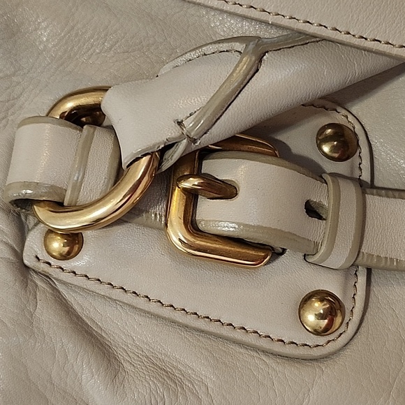 Prada beige smooth leather tote bag with strap - Picture 2 of 7